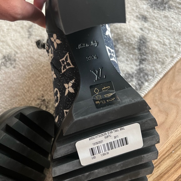 Louis Vuitton Star Trail Ankle Boots Navy - Picture 6 of 6